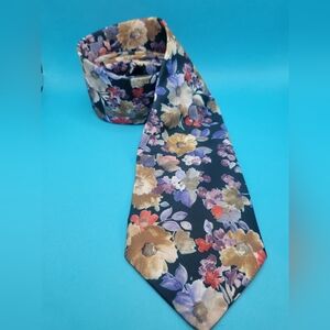 Essex Row Floral Vintage Neck Tie